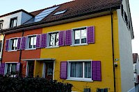 Fassadengestaltung mit akzentuierter Ladenfarbe, Oberfeldstr. W'thur